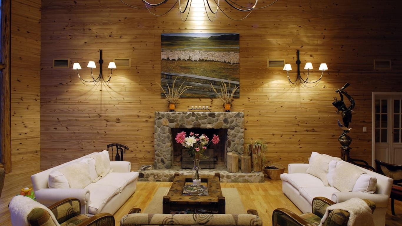 Blanca Patagonia Boutique Inn And Cabins